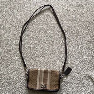 COACH. Stylish Tan and Brown Women's Bag